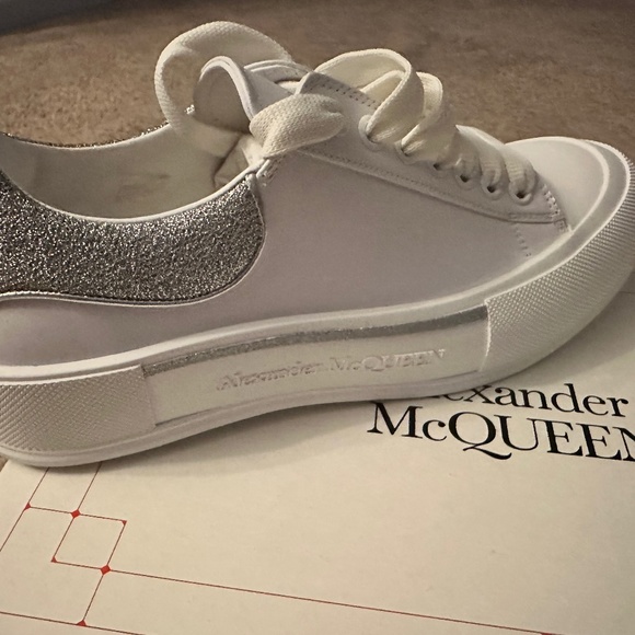 Alexander McQueen main image 4